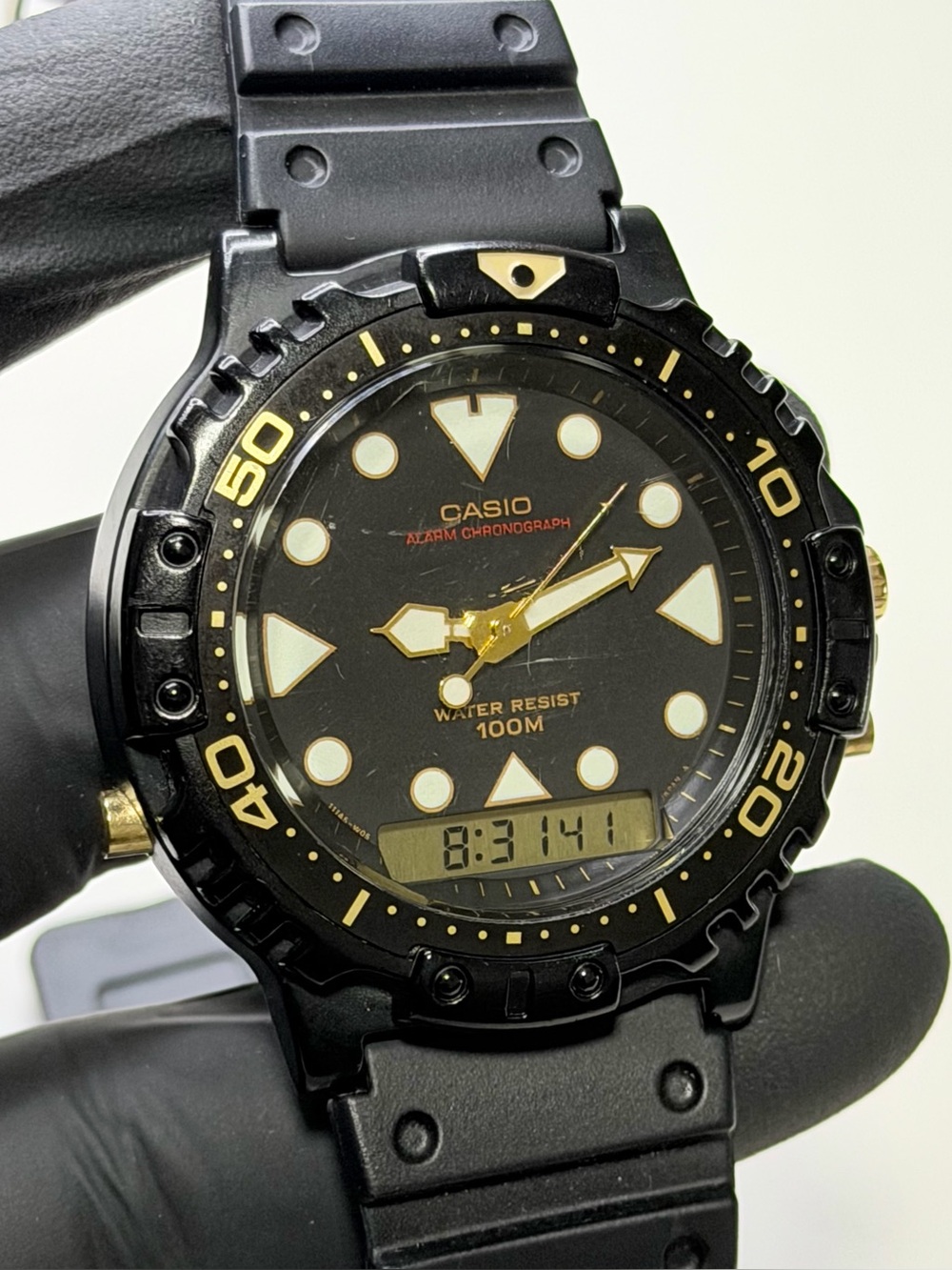 1980โs Casio AQ-110 Module 740 Ani-Digi Black Resin 45mm Vintage Watch